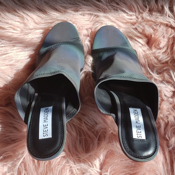 Metallic Steve Madden heels - Picture 7 of 11